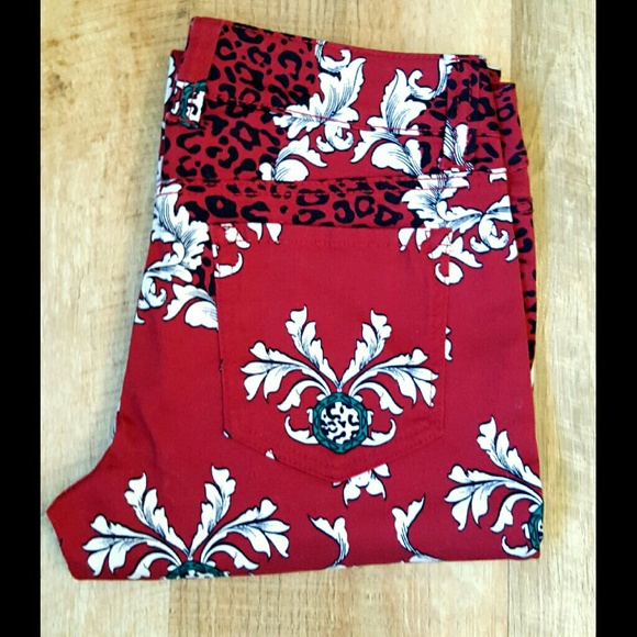 ❌🌡SOLD❌🌡Leopard Skinny Jeans Jeggings Animal NWT - Picture 2 of 4