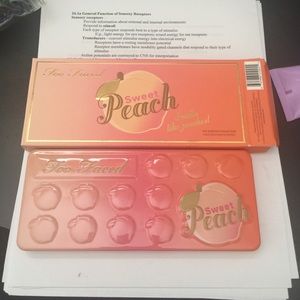 Too Faced Sweet Peach Palette