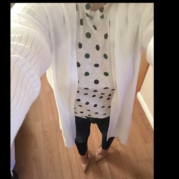 Last 💜Ivory ribbed cardi💜 - Picture 3 of 4