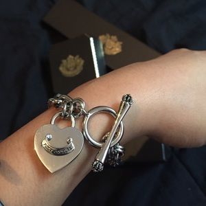 Charm bracelet