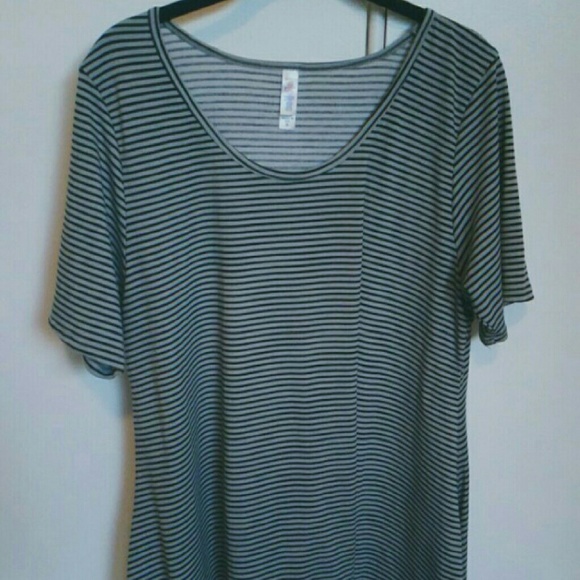 Lularoe classic tee xl