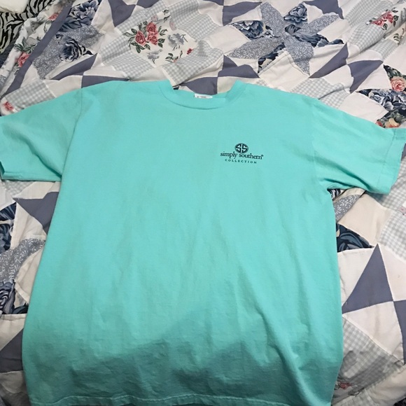 Simply southern t shirt medium