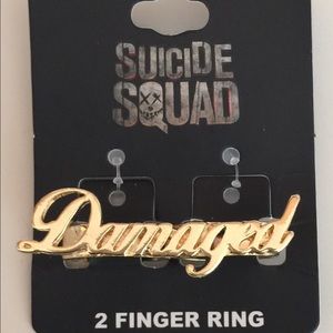 Suicide Squad "Damaged" Double Finger Ring