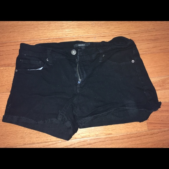 Black jeans shorts from forever 21