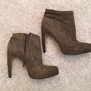 Sam Edelman suede moss green booties