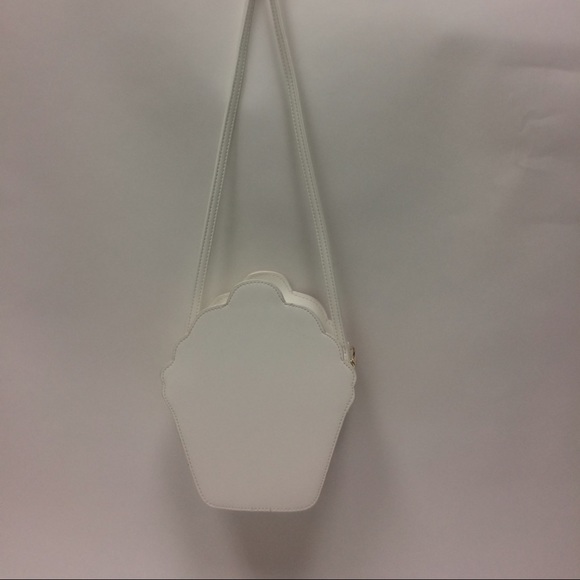 Ice Cream 🍦 Purse—-SOLD - Picture 3 of 3