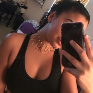 Over the top choker
