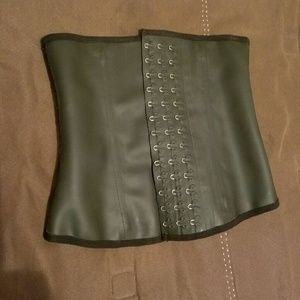 Black Latex Waist Cincher - Size 38