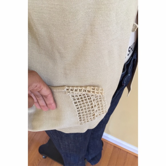 ❤️Like New Cardigan with Statement Sleeves - Picture 3 of 4