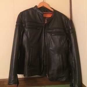 🎉🎉Sale today only 🎉🌅Leather motorcycle jacket.
