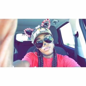 Meet your Posher, Bria