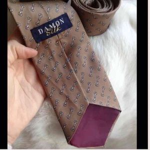 Vintage Accessories - Italian Damon Silk Equestrian Link Tie Vintage Tan Vintage Accessories - Italian Damon Silk Equestrian Link Tie Vintage Tan