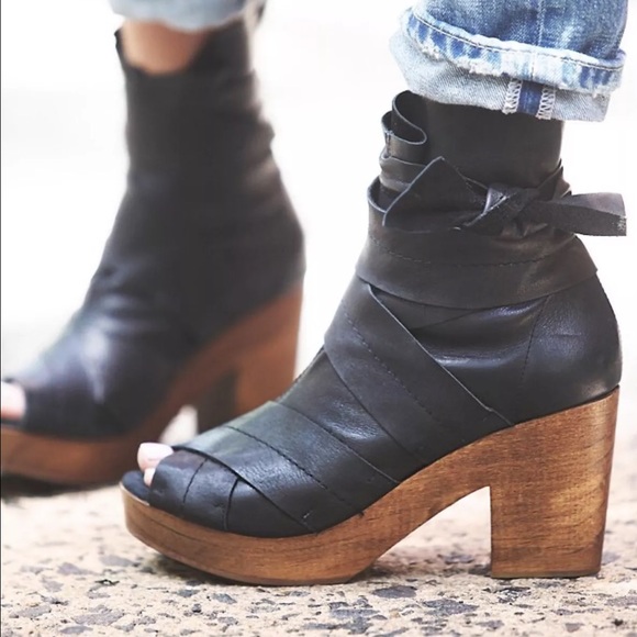 Free People Leather wrap Sandal booties in Size 38