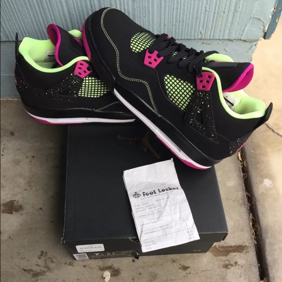 Jordan Retro 4 - Picture 2 of 4