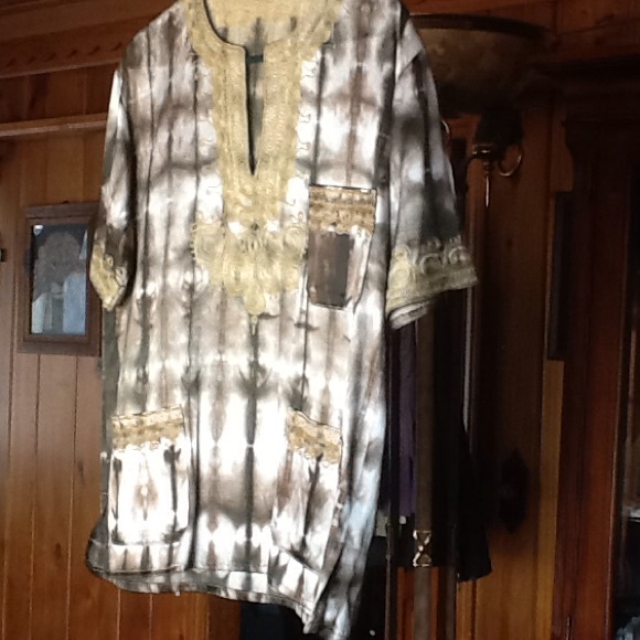 SZ S/M Vintage Satin tie-dyed ,gold embroidery🦁