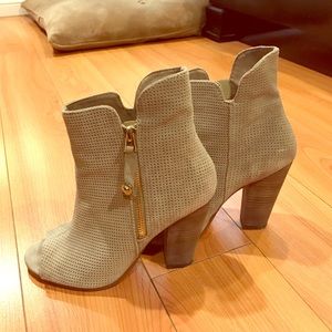 Guess booties