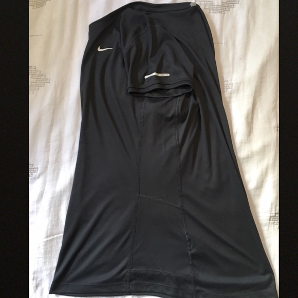 Nike Miler Dri-Fit Shirt - Picture 5 of 6