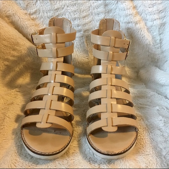 Steve Madden sandals size 6