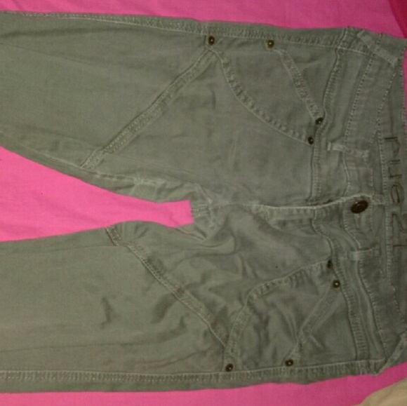Skinny jeans