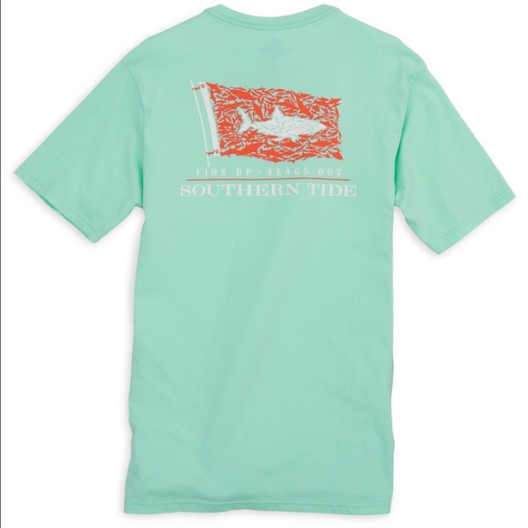 Southern Tide Shark Sighting Men's Shirt