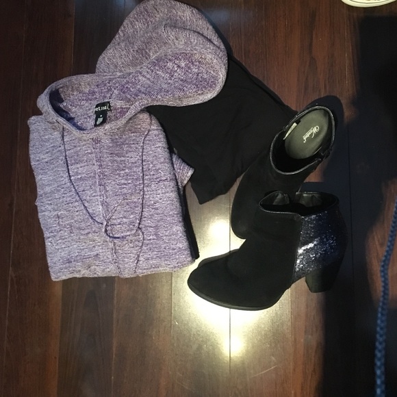 Purple and White super cute sweater