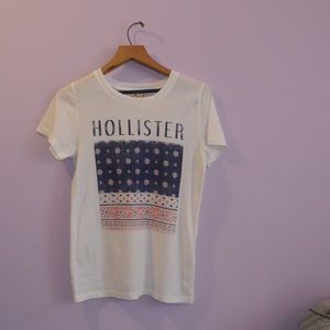 Hollister graphic-T