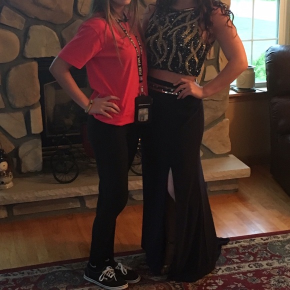 Prom dress - Picture 2 of 3