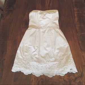 A little white dress