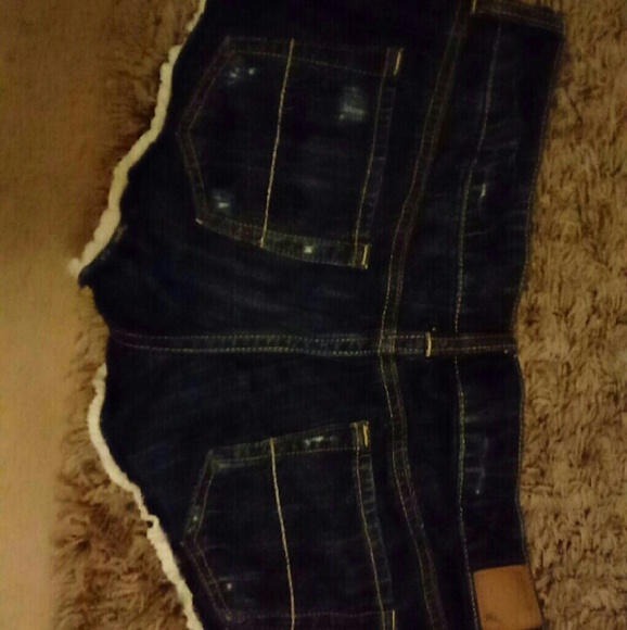 TRADE - Picture 2 of 2