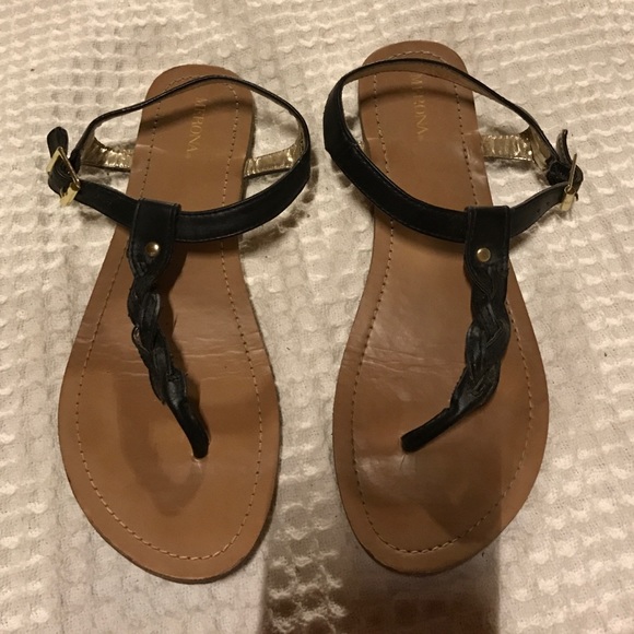 Flat braided sandals