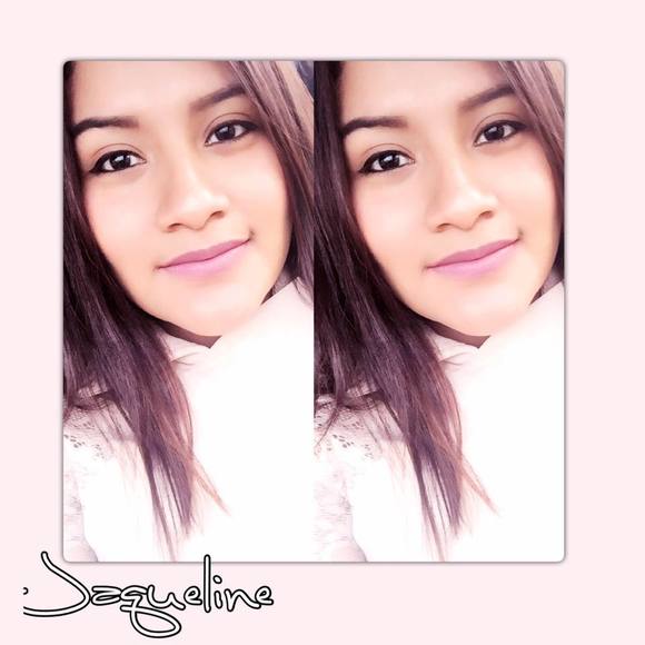 Meet your Posher, Roxy - Picture 1 of 1