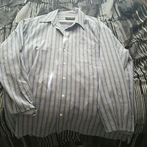 Long sleeve dress shirt