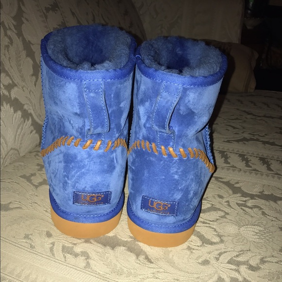 Uggs size 17 men\'s uggs
