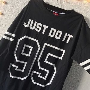 Brand New Nike jersey longline Tshirt