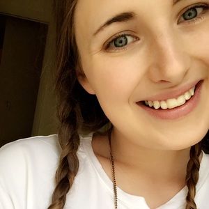 Meet your Posher, Breanna