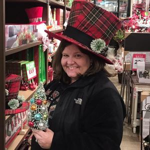 Meet your Posher, Liz