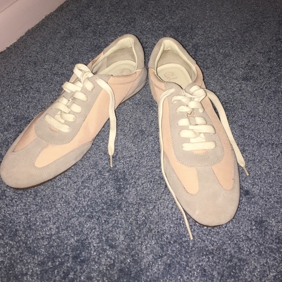Casual dress shoes