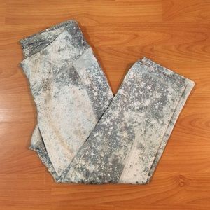 Galaxy print cropped workout leggings