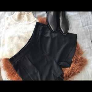 NEW DKNYc wide silk-like wide leg shorts