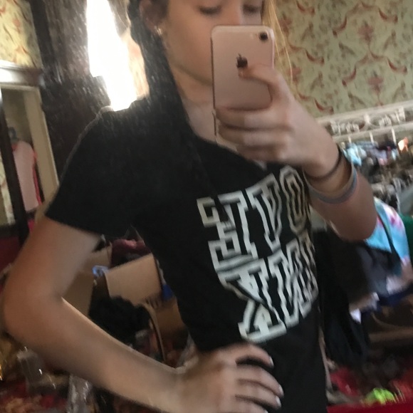 Black and white Victoria secret pink shirt. - Picture 2 of 3