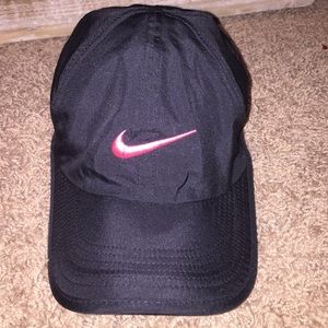 Kids black and pink Nike baseball cap/hat fri-fit
