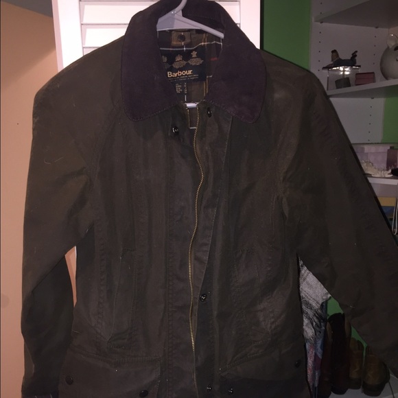 Classic Beadnell Barbour Jacket size 2!