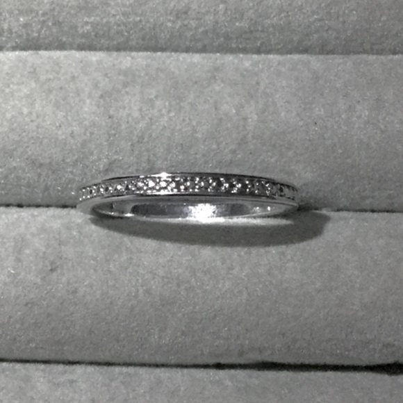 ONE LEFT💠🎉$300 Natural Diamond Ring 10K Band - Picture 2 of 2