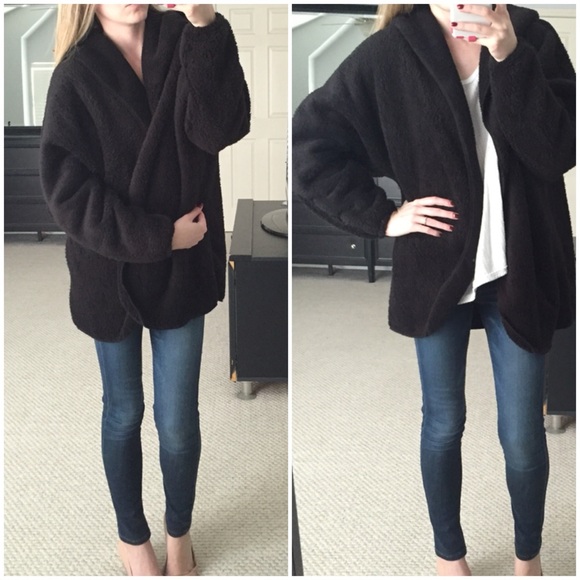 LAST ITEM▫️Black Soft Jacket with Hoodie - Picture 2 of 4