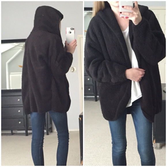 LAST ITEM▫️Black Soft Jacket with Hoodie - Picture 3 of 4