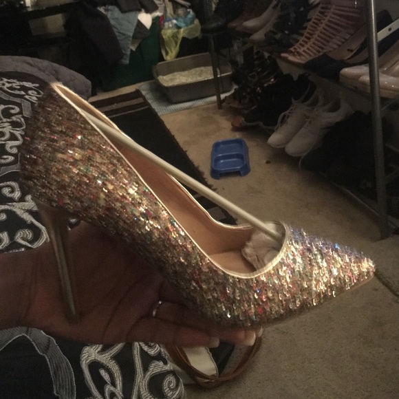 Heels - Picture 2 of 2