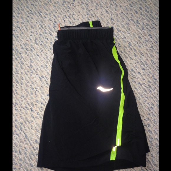 Saucony Men's lined running shorts