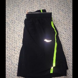 Saucony Men's lined running shorts