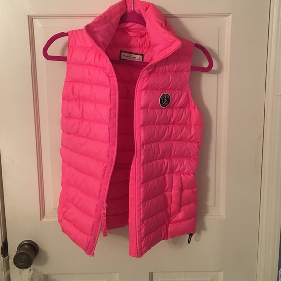 Abercrombie and Fitch Puffer-vest