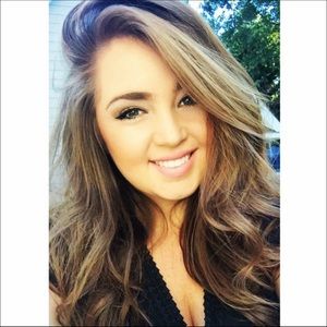 Meet your Posher, Natalie